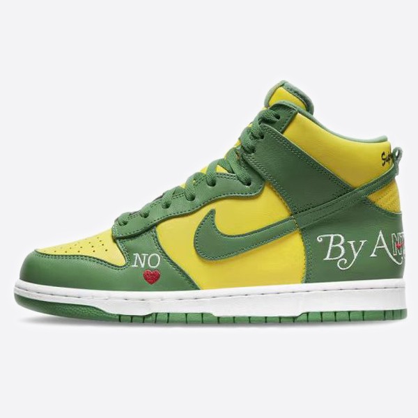 Supreme x Nike SB Dunk High 