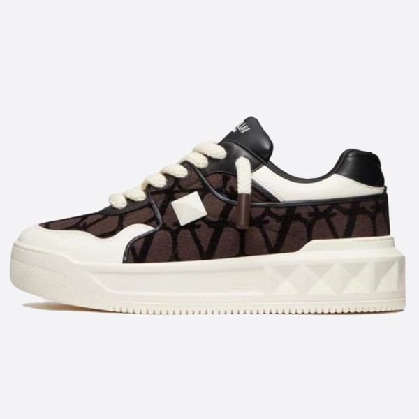 One Stud XL Nappa Leather Low-Top Sneakers 3Y2S0G37IFFKDC