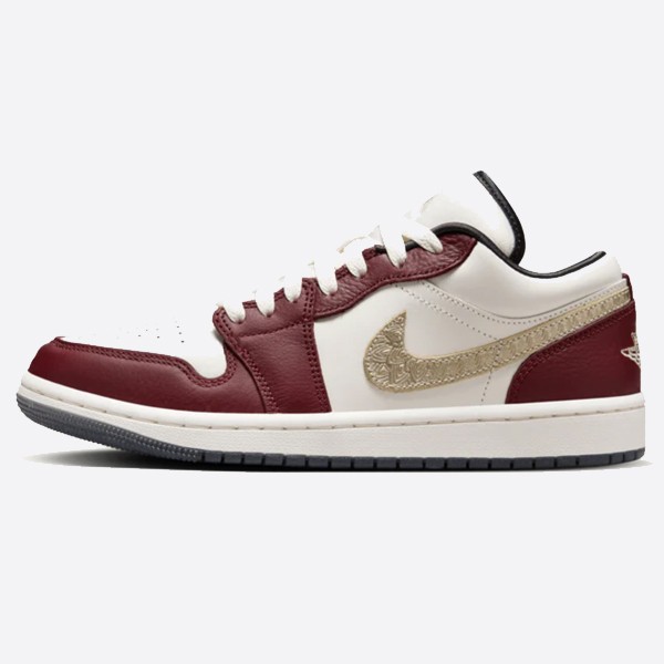 Nike Air Jordan 1 Low SE 