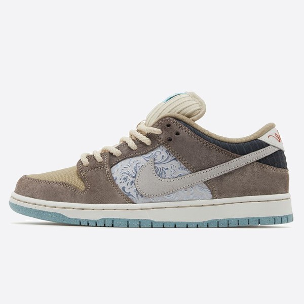 Nike SB Dunk Low 