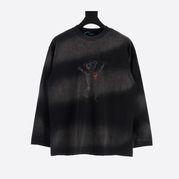 WE11 DONE Skull and Heart Print Washed Gradient Long Sleeve T-shirt